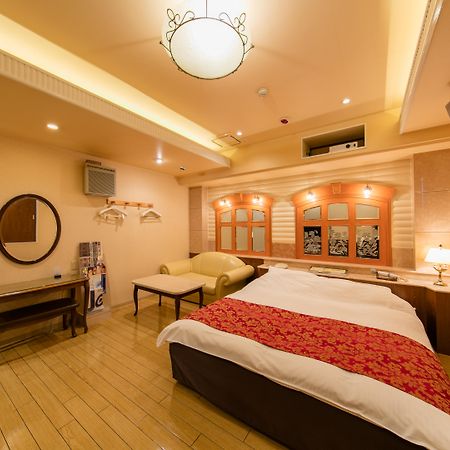 โรงแรมไฟน์ สึ ที่จอดรถฟรี - สำหรับผู้ใหญ่เท่านั้น ภายนอก รูปภาพ