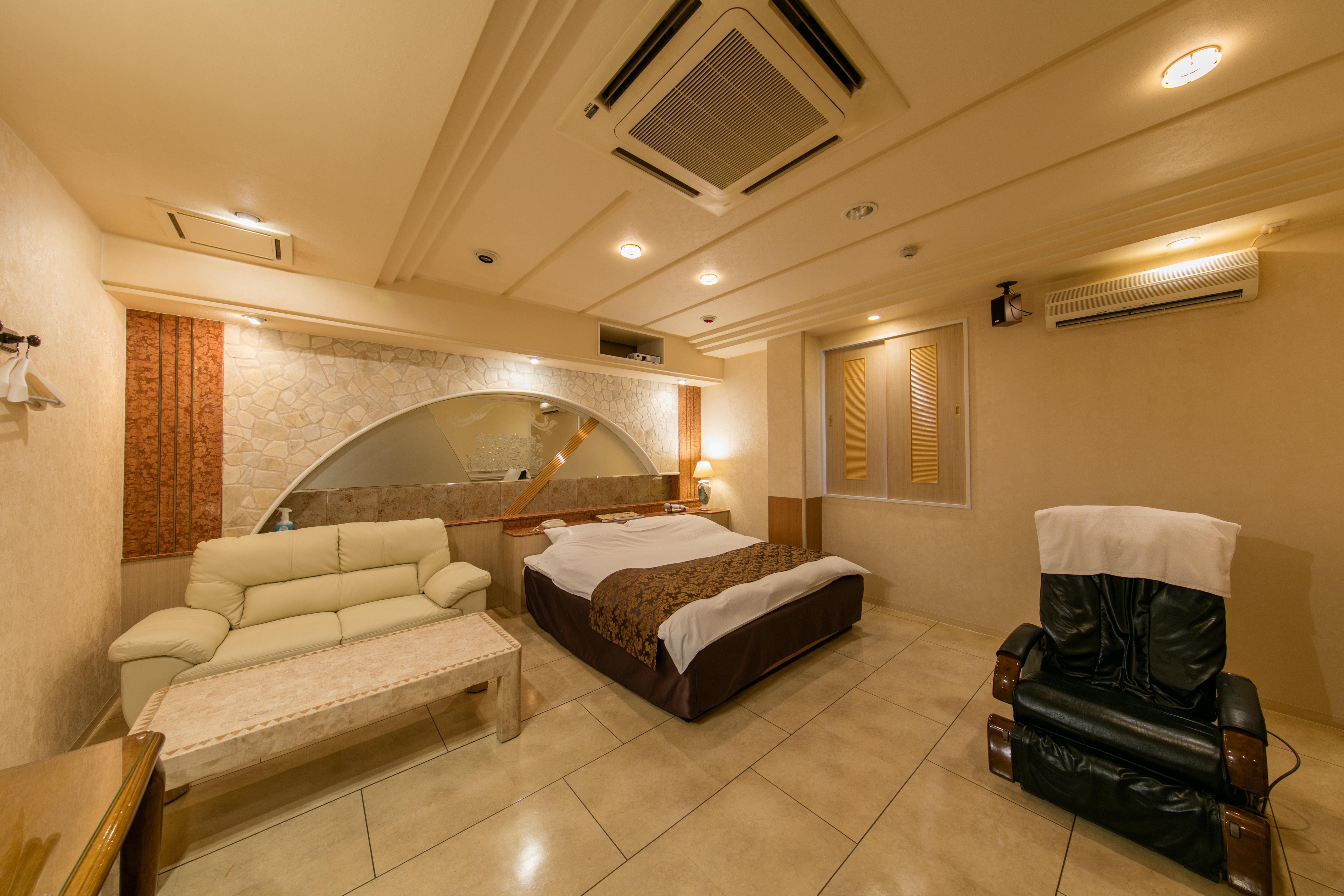 โรงแรมไฟน์ สึ ที่จอดรถฟรี - สำหรับผู้ใหญ่เท่านั้น ภายนอก รูปภาพ